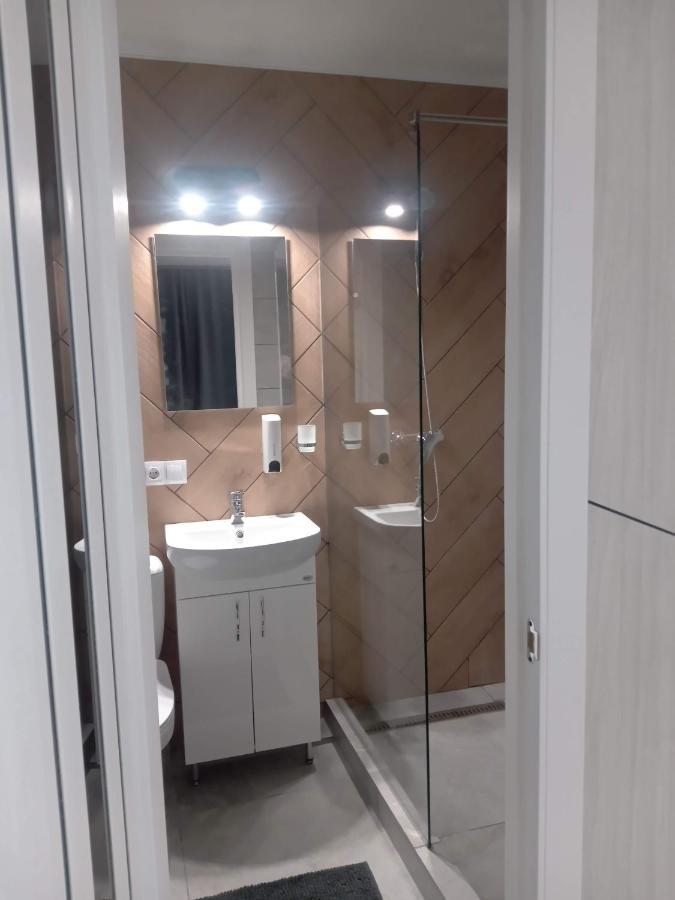 Pure Apartments Vip 4 Лвив Екстериор снимка